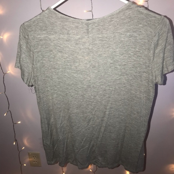 Forever 21 Tee Shirt. Only wore once! 💁🏼‍♀️💓 - Picture 3 of 3